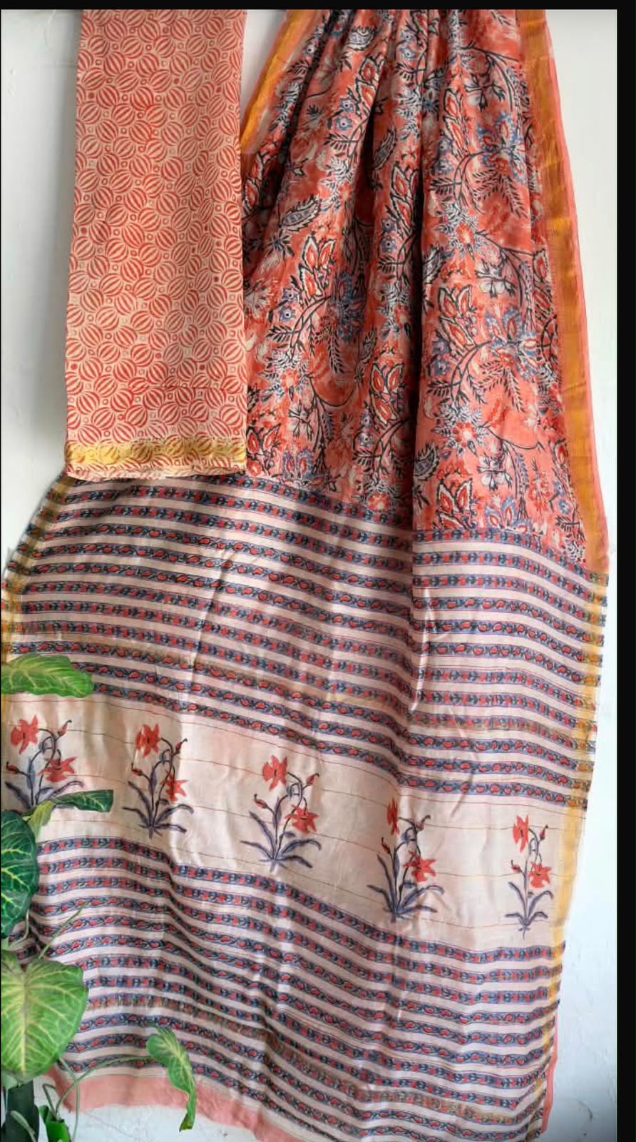 Peach Floral Maheshwari Silk Saree
