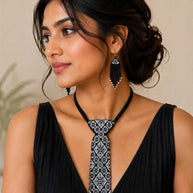 Black White Beaded Tie Necklace Set