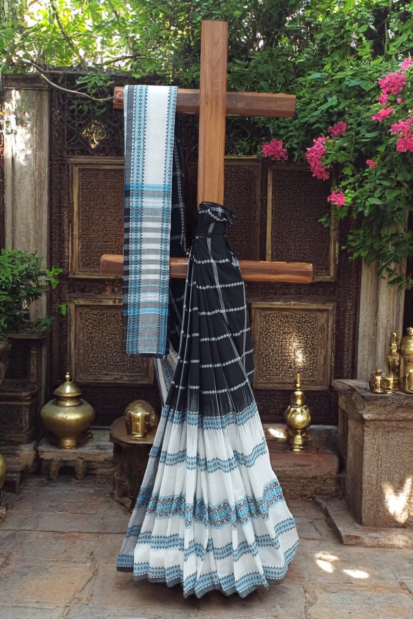 ShwetShyam Dhonekhali Handloom Cotton Saree