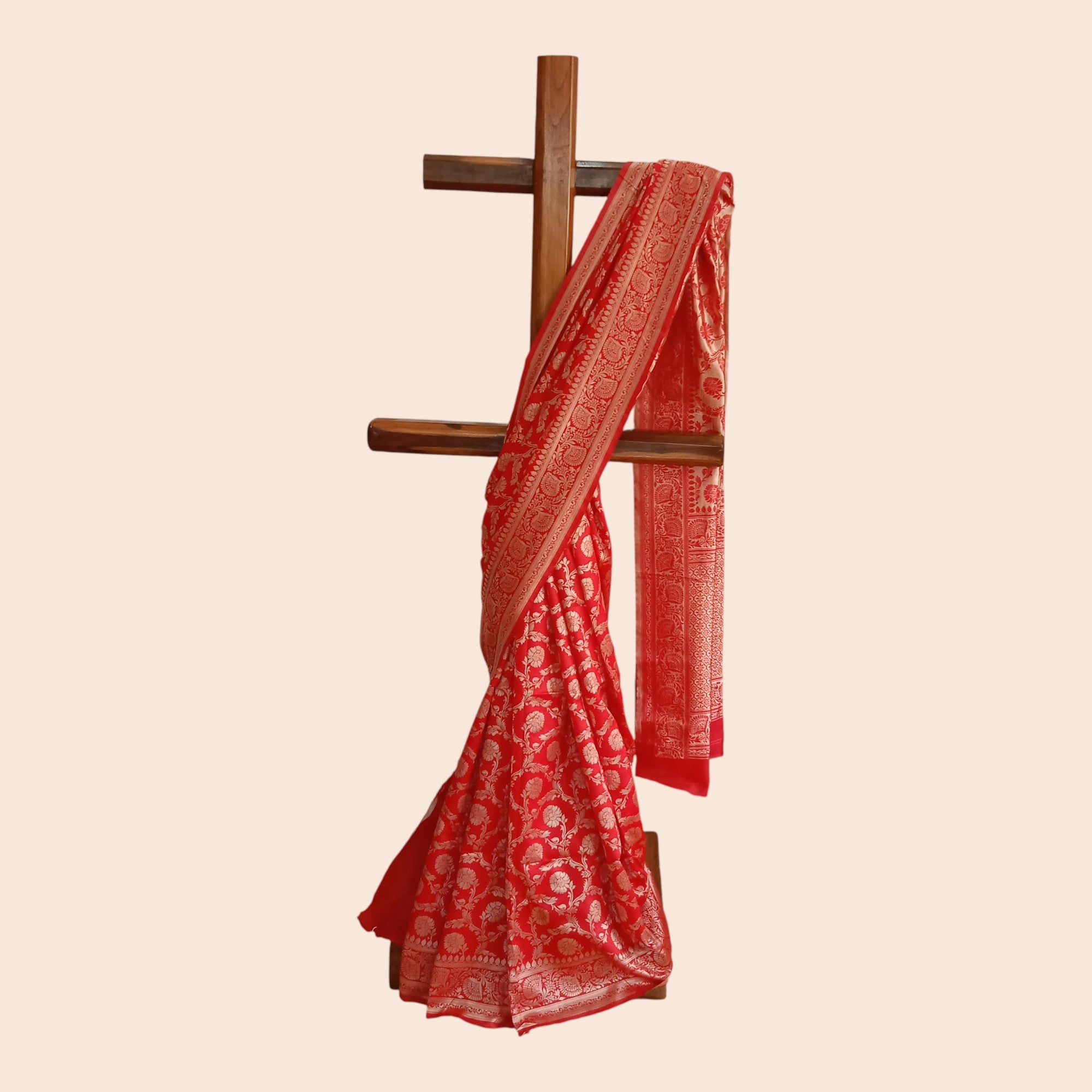 Red Golden Floral Silk Zari Saree