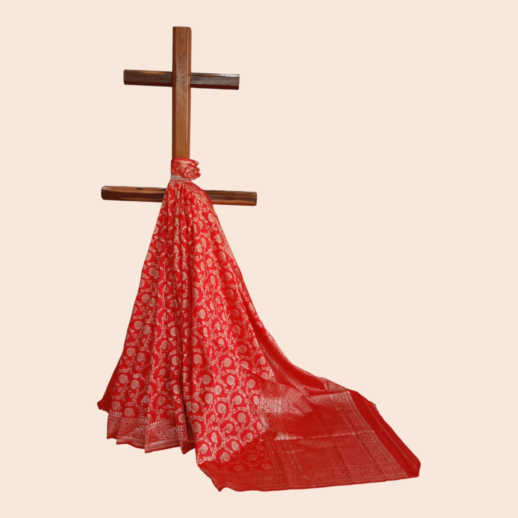 Red Golden Floral Silk Zari Saree
