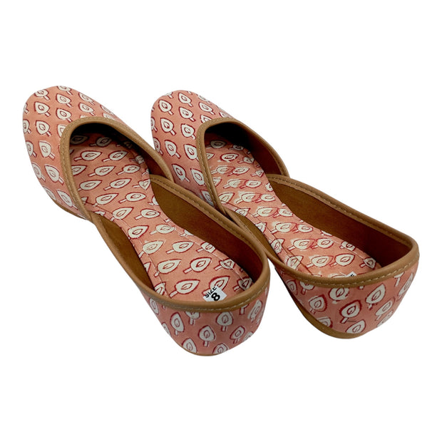 Peach White Leaf Handblock Jutti