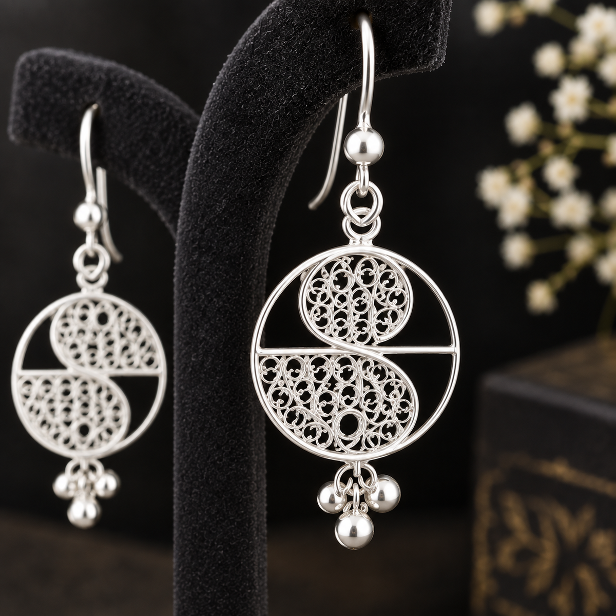 Circle Silver Filigree Earrings