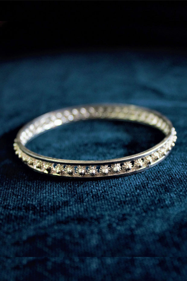 Floret Single Line Silver Filigree Bangle