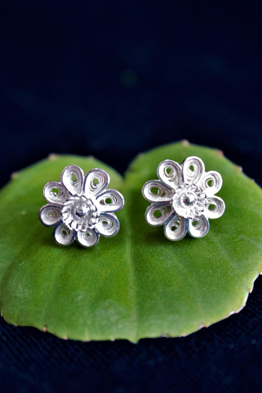 Silver Filigree Forget Me Not Teensy Stud Earrings